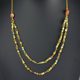 Necklace with Roman multicoloured glass beads