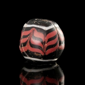 Viking trailed glass bead