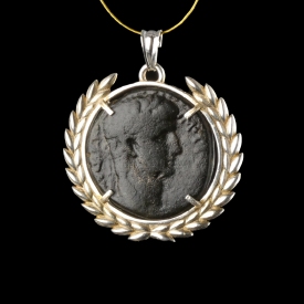 Silver pendant with Roman coin of Claudius