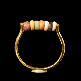 Ring with Egyptian faience beads