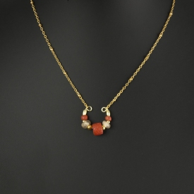 Necklace with Roman red and semi-translucent glass beads