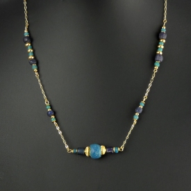 Necklace with Roman blue glass beads