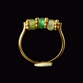 Ring with Roman green glass beads