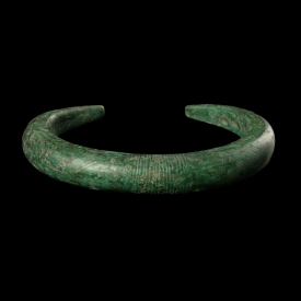 Ancient bronze decorated bracelet