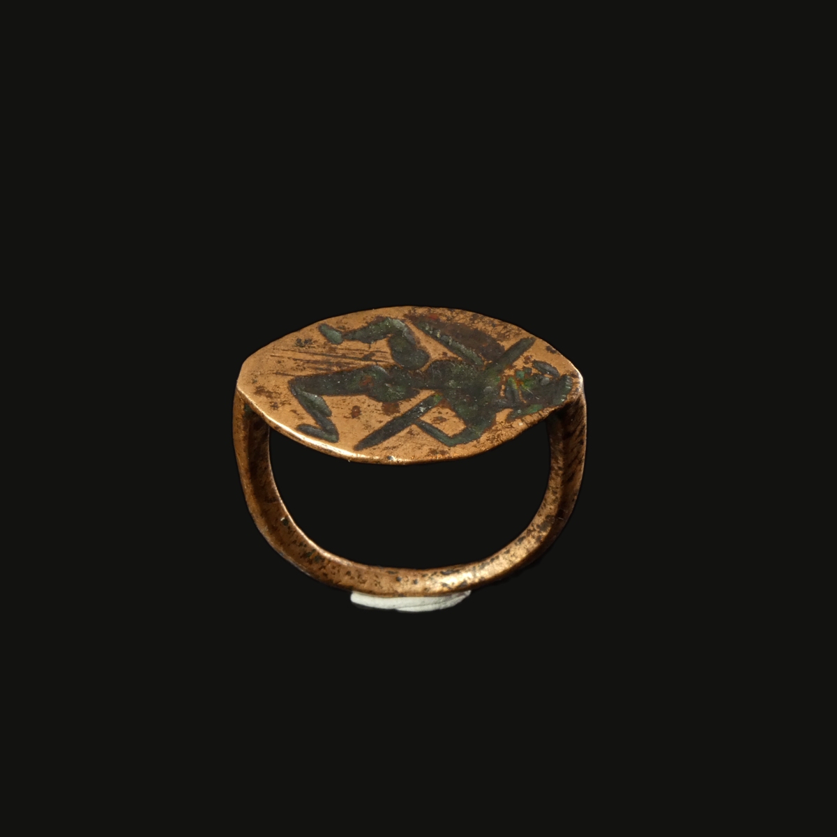 Àncient Greek Hellenistic signet ring with a warrior