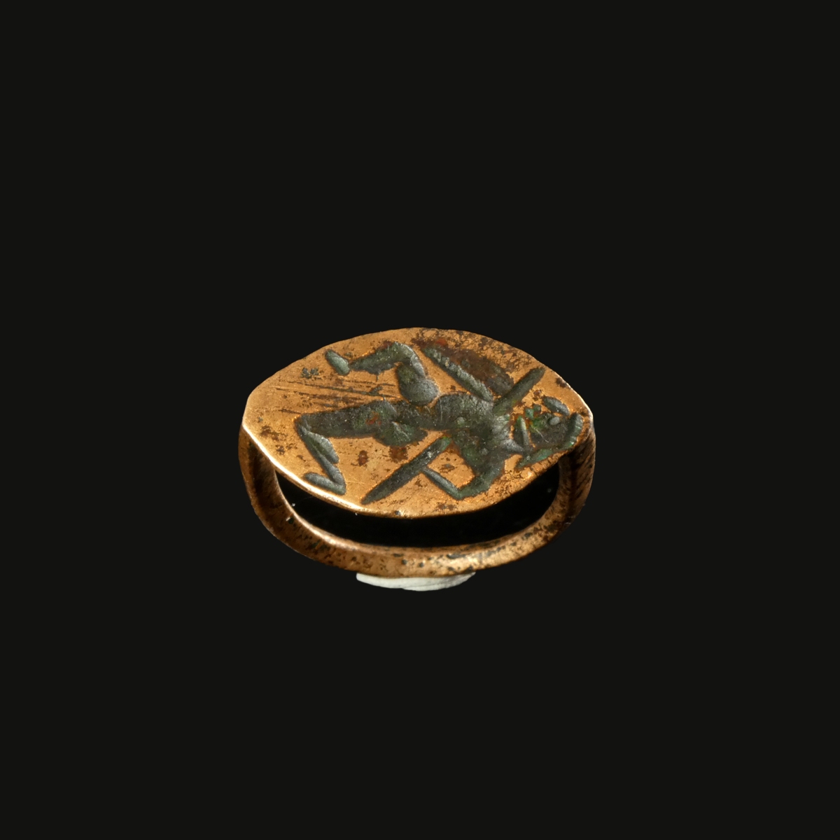 Àncient Greek Hellenistic signet ring with a warrior