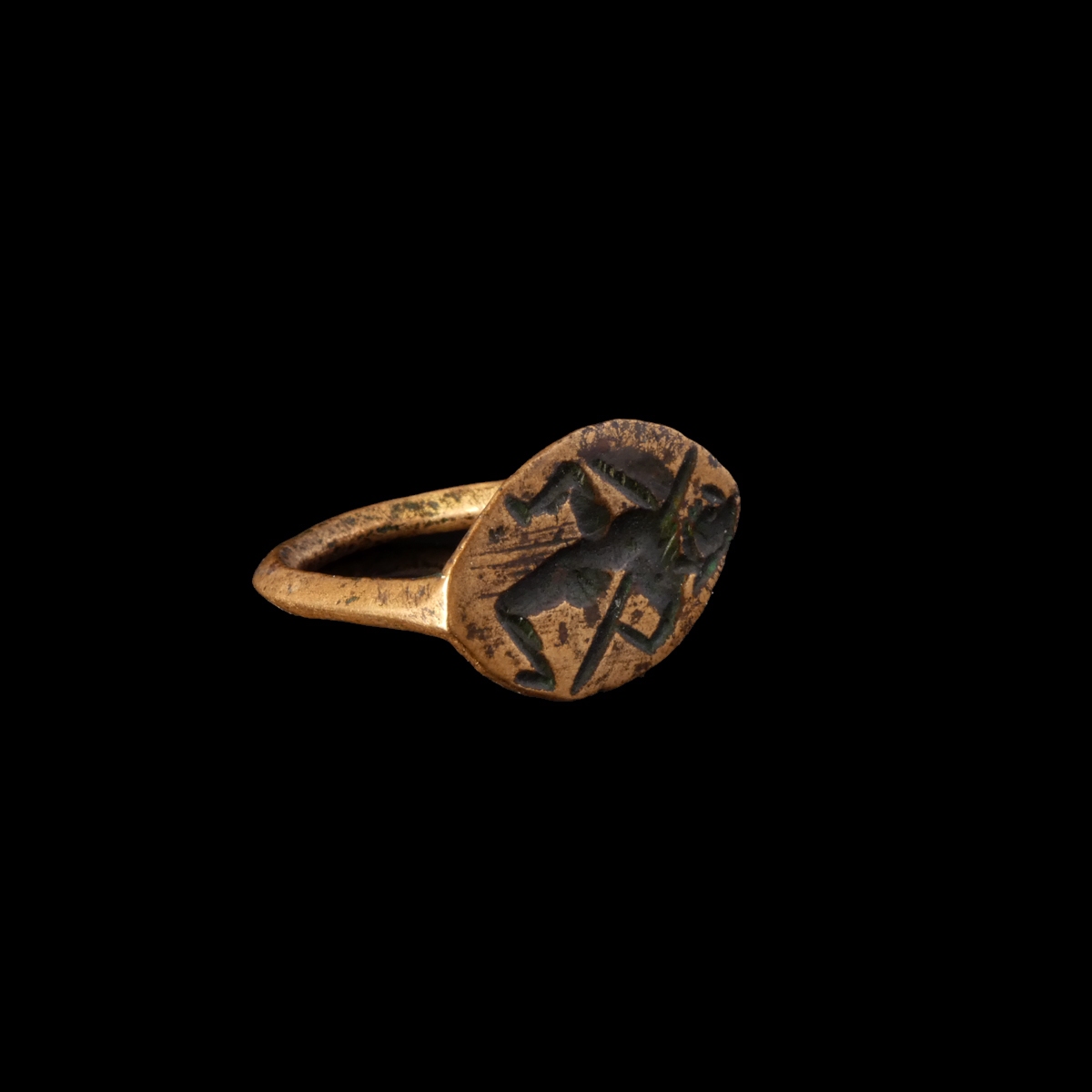 Àncient Greek Hellenistic signet ring with a warrior