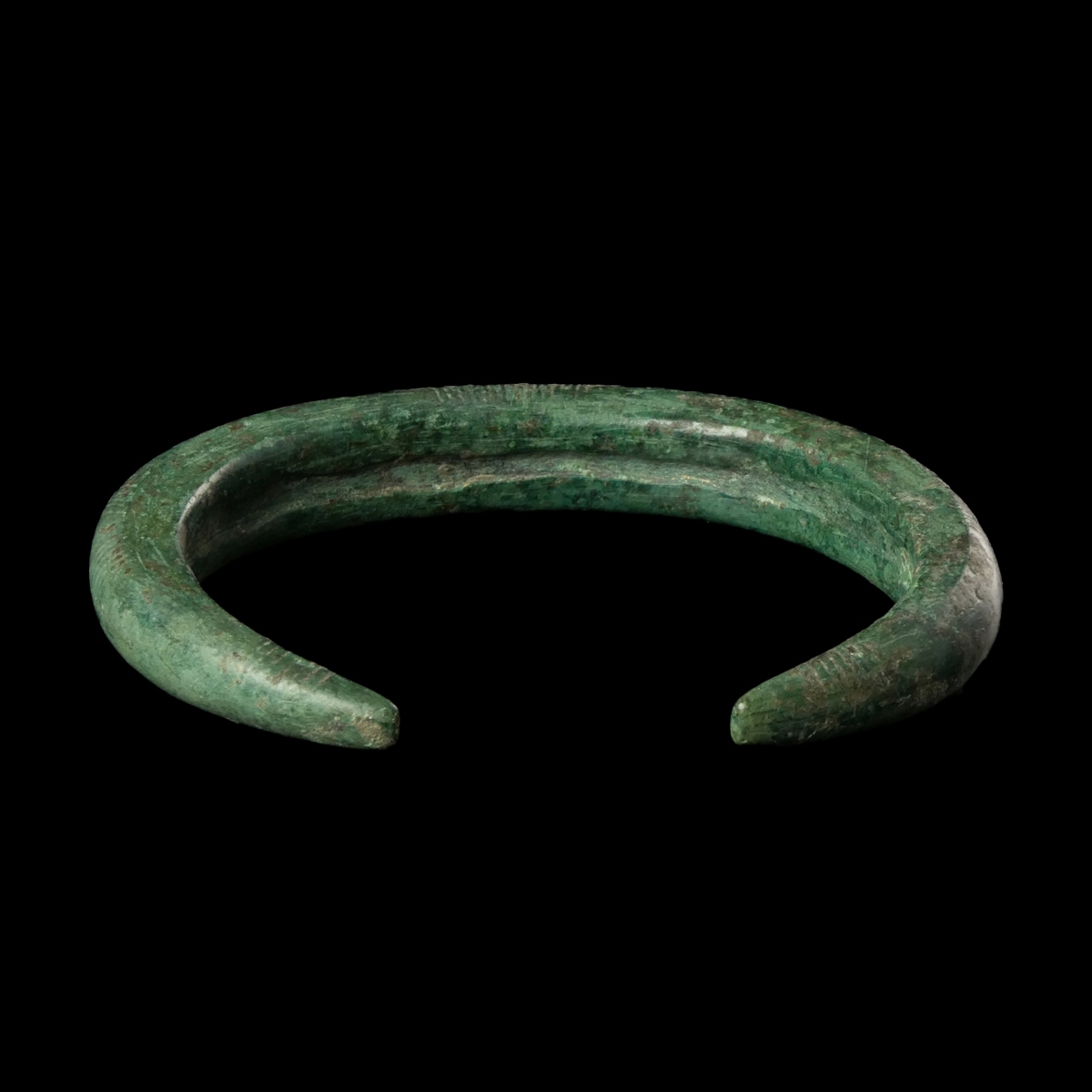 Ancient bronze decorated bracelet