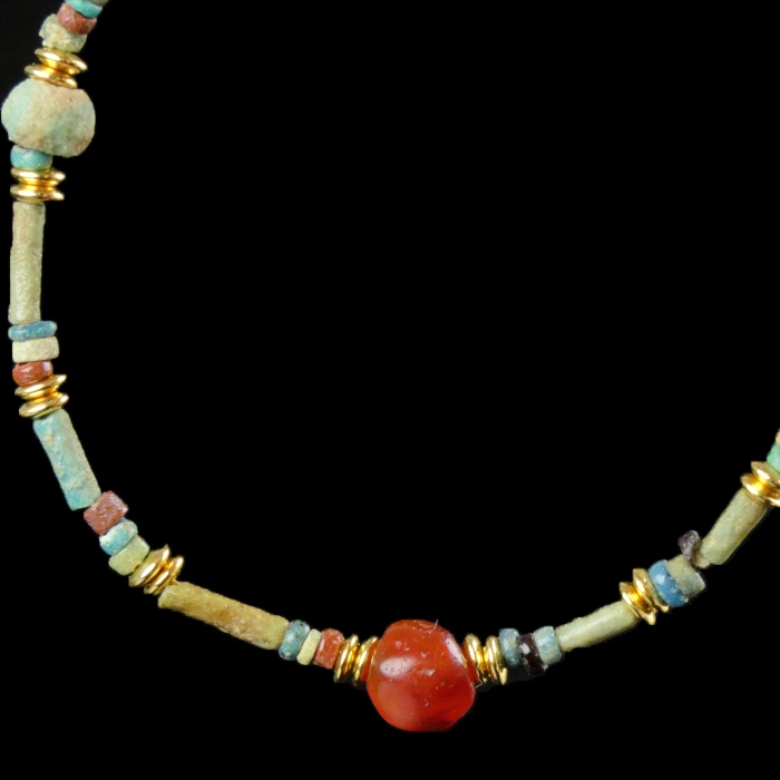 Bracelet with Egyptian faience and carnelian beads