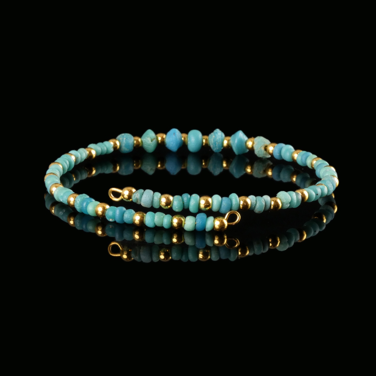 Bracelet with Roman turquoise glass beads