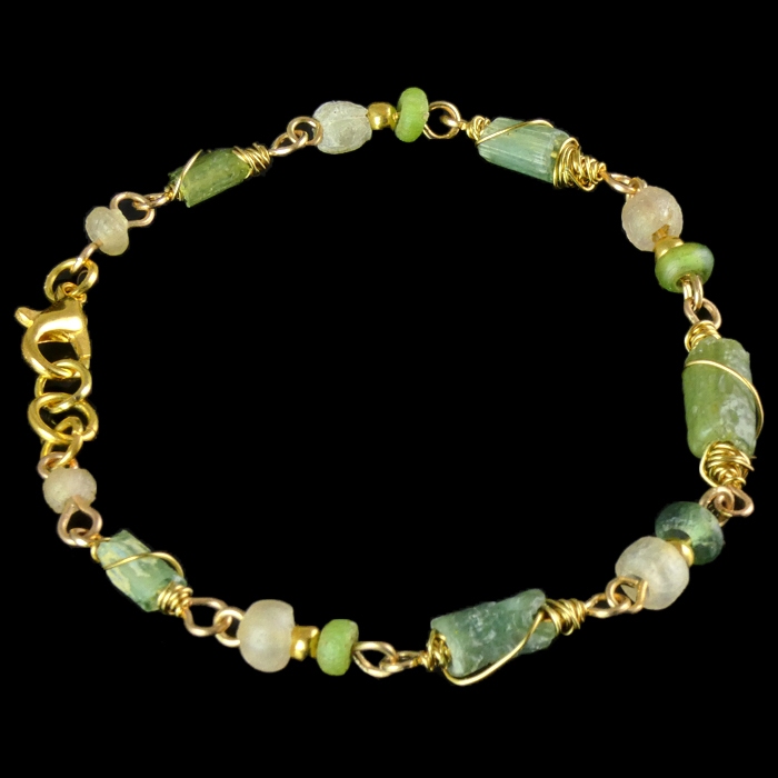 Bracelet with Roman wire-wrapped green glass beads