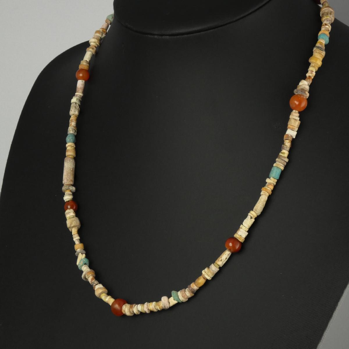 Necklace with Egyptian faience, glass, carnelian beads