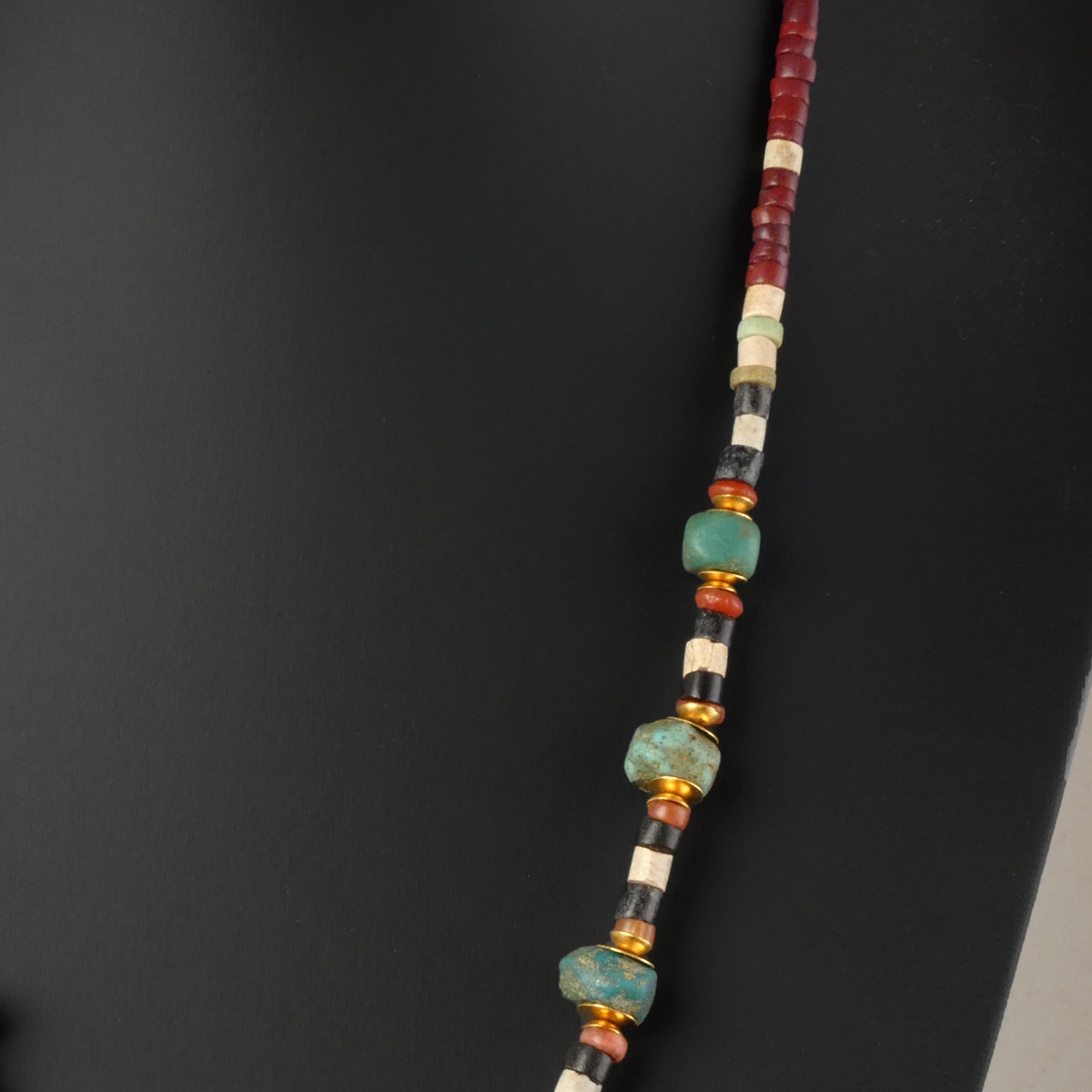 Necklace with Egyptian stone, glass and gold beads