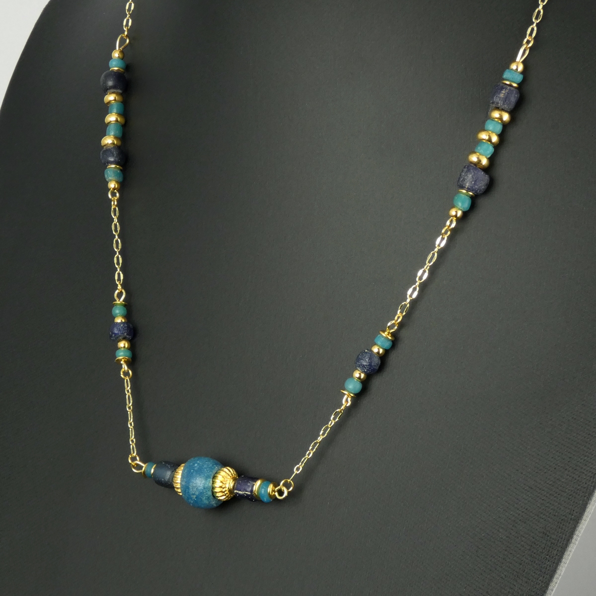 Necklace with Roman blue glass beads