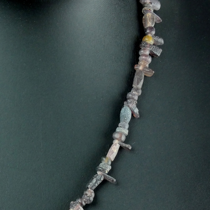 Necklace with Roman purple glass beads