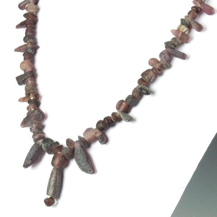 Necklace with Roman purple glass beads