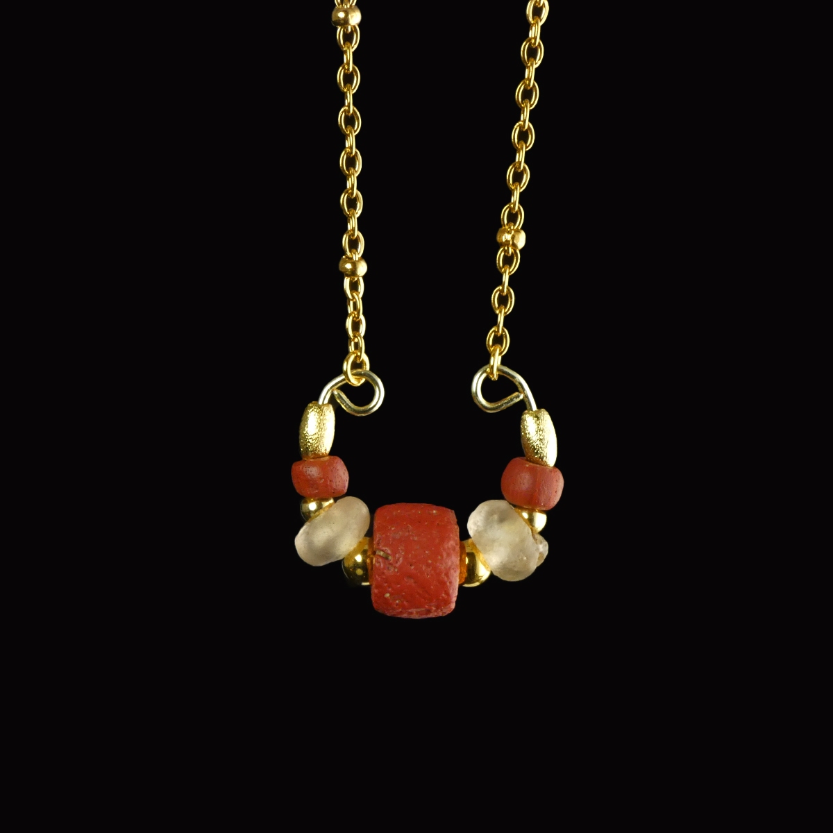 Necklace with Roman red and semi-translucent glass beads