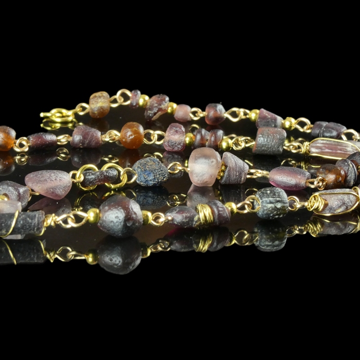 Necklace with Roman wire-wrapped purple glass beads