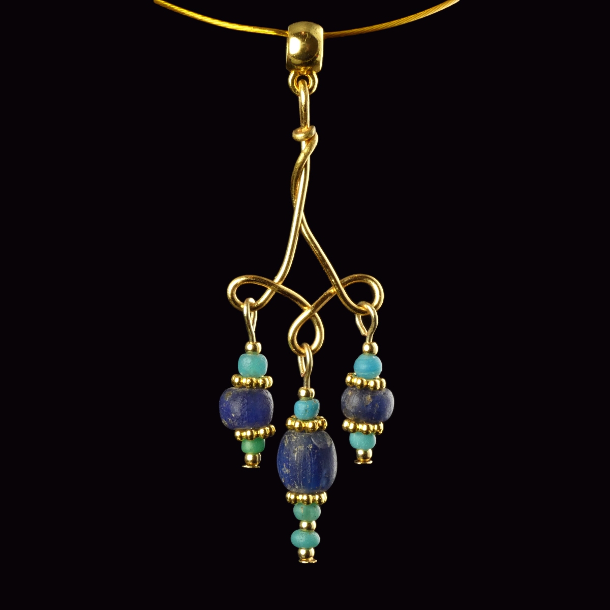 Pendant with Roman blue and turquoise glass beads