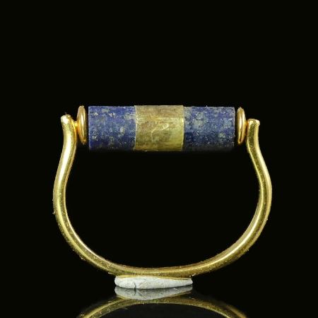 Ring with Egyptian gold-wrapped Lapis Lazuli bead