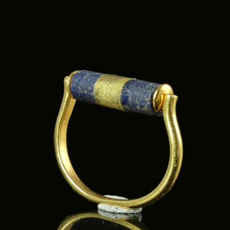 Ring with Egyptian gold-wrapped Lapis Lazuli bead