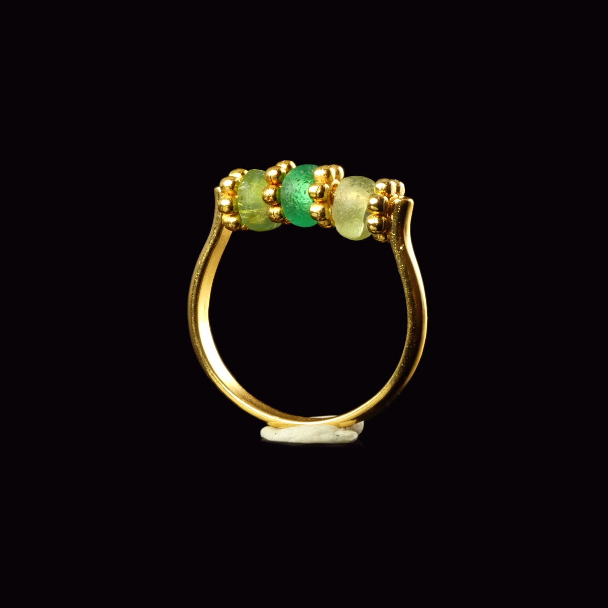 Ring with Roman green glass beads