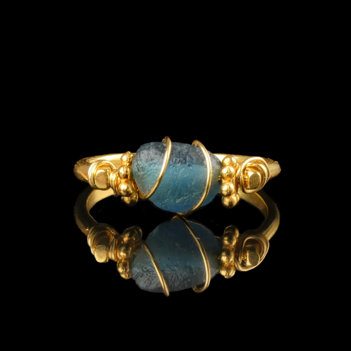 Ring with Roman wire-wrapped blue glass bead