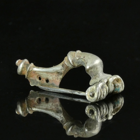 Roman silver bow fibula