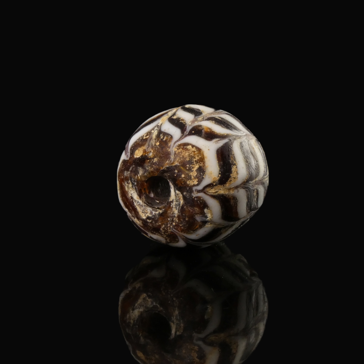 Roman trailed glass bead