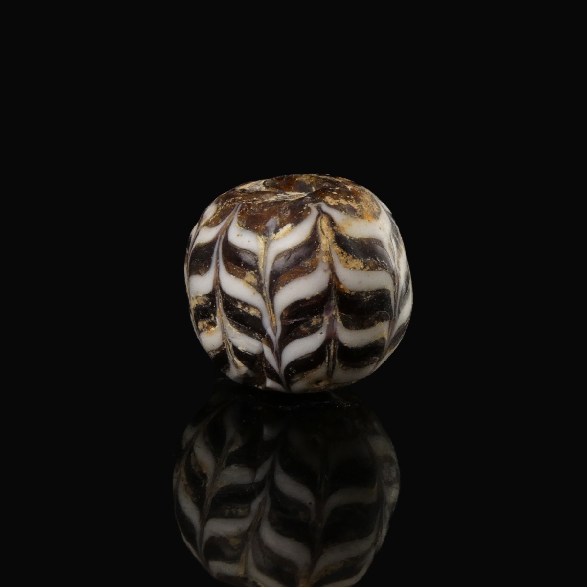 Roman trailed glass bead