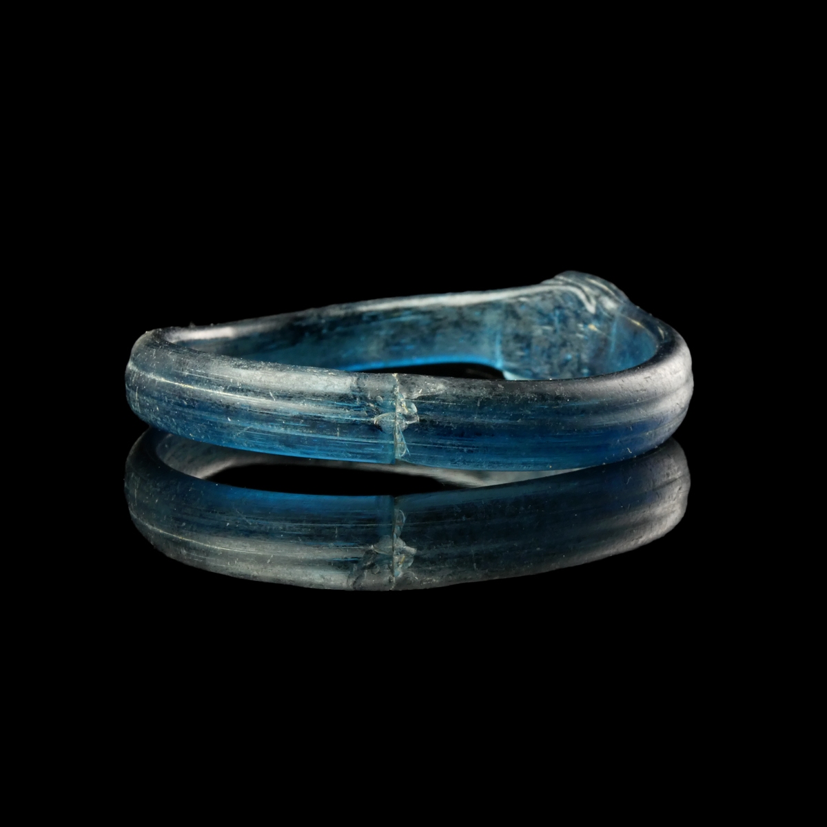 Roman votive or child's glass bracelet/bangle