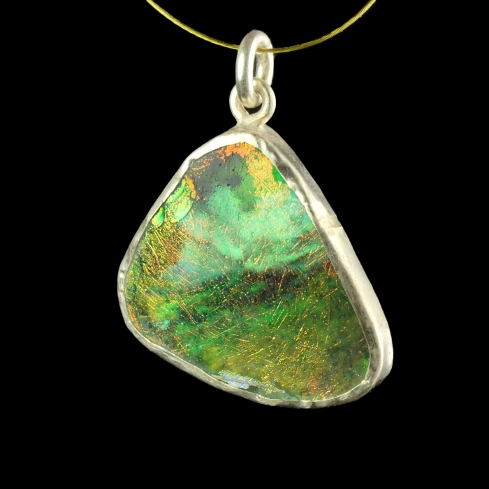 Silver pendant with Roman / Byzantine iridescent glass