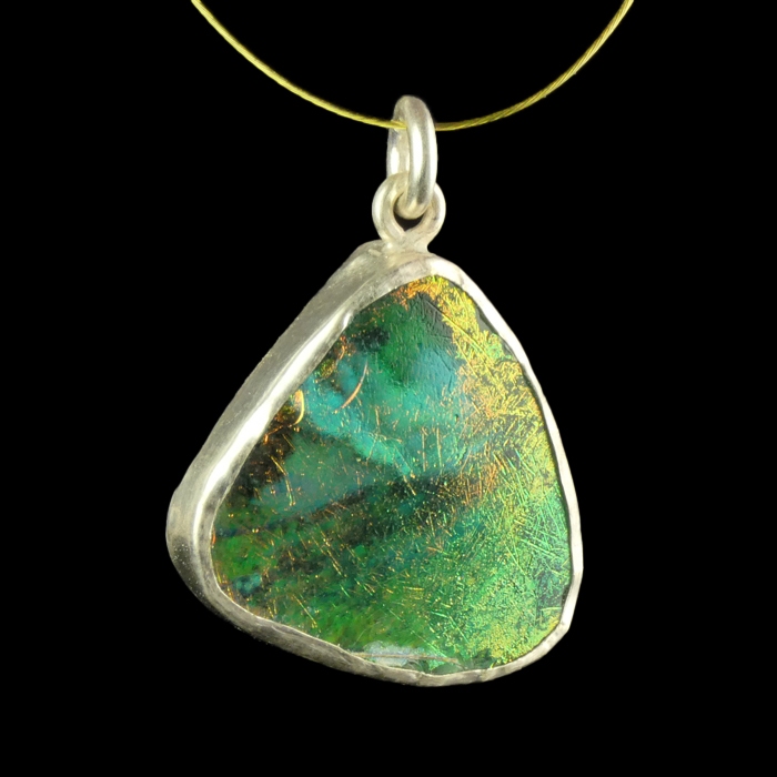 Silver pendant with Roman / Byzantine iridescent glass