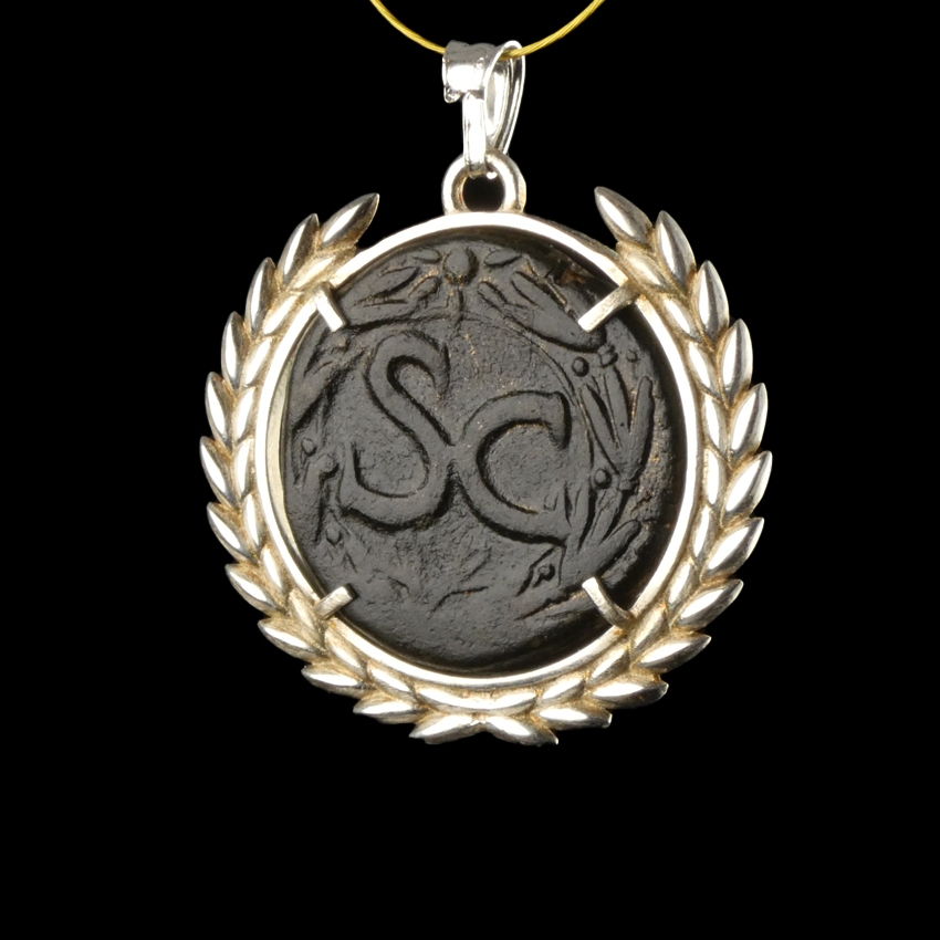 Silver pendant with Roman coin of Claudius