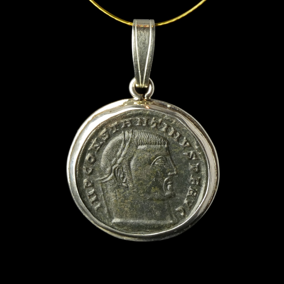 Silver pendant with Roman coin of Constantine I 'the Great'