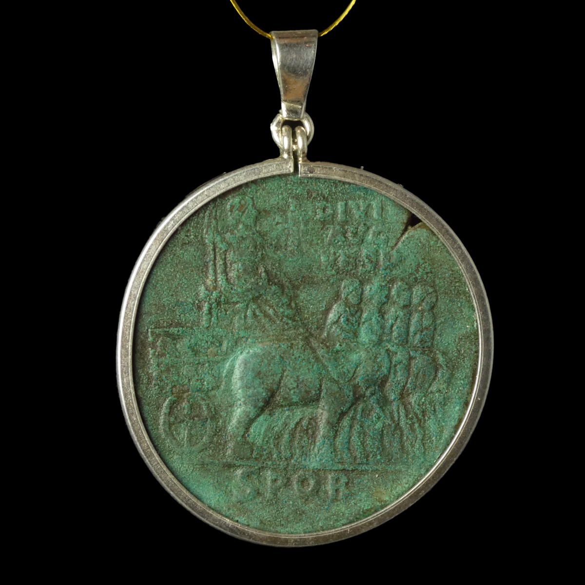 Silver pendant with Roman coin of Vespasian