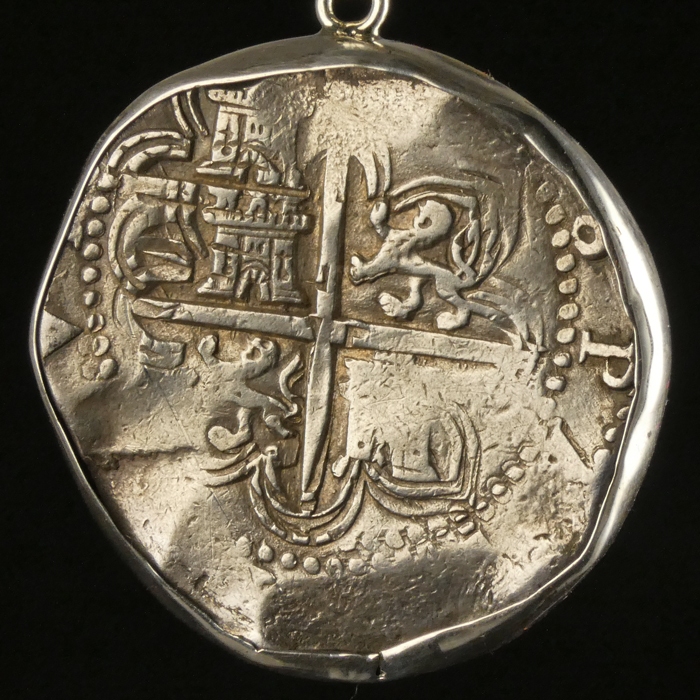 Silver pendant with Spanish 8 Reales cob coin