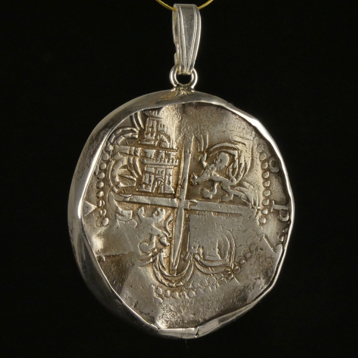 Silver pendant with Spanish 8 Reales cob coin