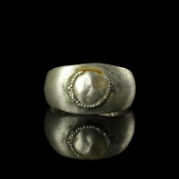 Roman silver ring with filigree decoration